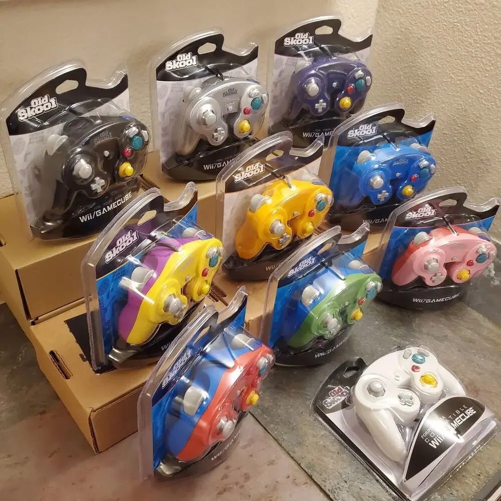 10 Gamecube Controllers - Mega Bundle (NEW) - Nintendo - Old Skool